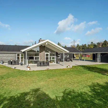 Prázdninový dům Geri - 700m From The Sea By Interhome Hals