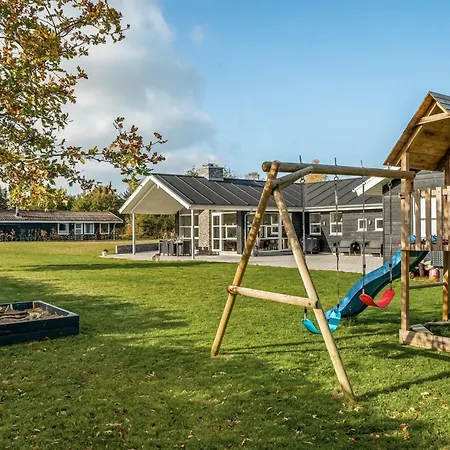 Geri - 700m From The Sea By Interhome Hals